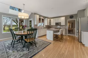 11 Messenger Ln, Raritan Township, NJ 08551 - Photo 5