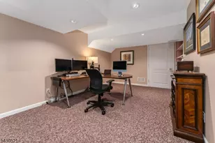 11 Messenger Ln, Raritan Township, NJ 08551 - Photo 35