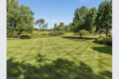 11 Messenger Ln, Raritan Township, NJ 08551 - Photo 41