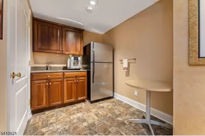 11 Messenger Ln, Raritan Township, NJ 08551 - Photo 33