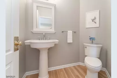 11 Messenger Ln, Raritan Township, NJ 08551 - Photo 19