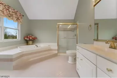 11 Messenger Ln, Raritan Township, NJ 08551 - Photo 25