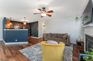 138 Old Farm Dr, Allamuchy Township, NJ 07838 - Photo 9