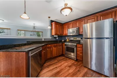 138 Old Farm Dr #138, Allamuchy Township, NJ 07838 - Photo 11