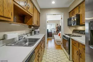 14 Pembroke Dr, Mendham, NJ 07945 - Photo 15