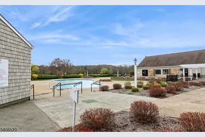 14 Pembroke Dr, Mendham, NJ 07945 - Photo 39