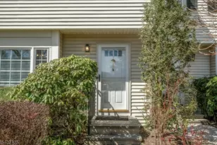 14 Pembroke Dr, Mendham, NJ 07945 - Photo 25