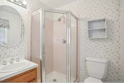 2 Eisenhower Rd, Closter, NJ 07624 - Photo 9