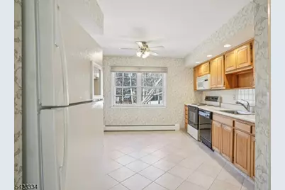 2 Eisenhower Rd, Closter, NJ 07624 - Photo 7