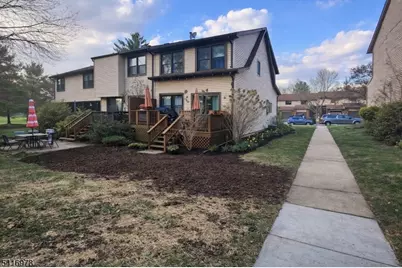 8 Chelsea Cir, Raritan Township, NJ 08822 - Photo 29