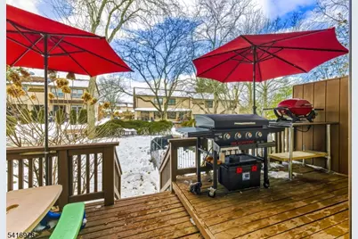 8 Chelsea Cir, Raritan Township, NJ 08822 - Photo 27