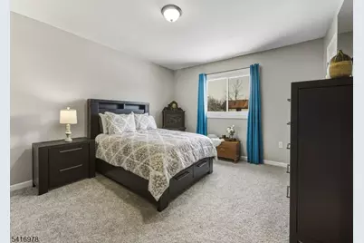 8 Chelsea Cir, Raritan Township, NJ 08822 - Photo 21