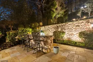 174 Highland Ave, Montclair, NJ 07042 - Photo 43