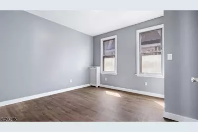 19 Newfield St., East Orange, NJ 07017 - Photo 9