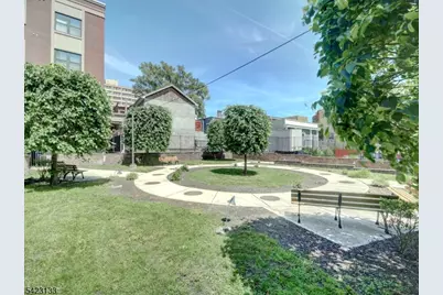 90 Clinton Ave #204, Newark, NJ 07114 - Photo 25