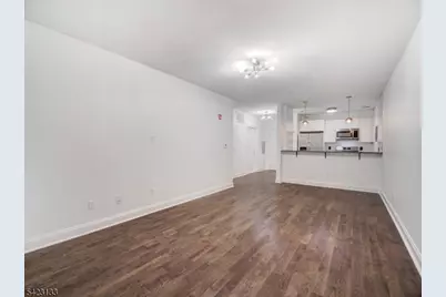 90 Clinton Ave #204, Newark, NJ 07114 - Photo 9