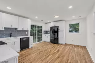 55 Orchard Dr, Vernon, NJ 07462 - Photo 9