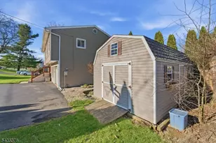 403 Red School Ln, Lopatcong Township, NJ 08865 - Photo 23