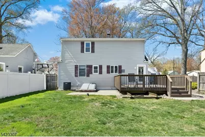 348 Maplewood Ave, Kenilworth, NJ 07033 - Photo 19