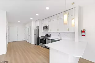 321 E 3rd St, Plainfield, NJ 07060 - Photo 9