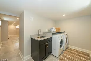 129 Essex Ave, Bloomfield Twp., NJ 07003 - Photo 43