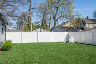 129 Essex Ave, Bloomfield Twp., NJ 07003 - Photo 45