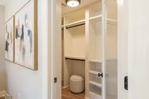 129 Essex Ave, Bloomfield Twp., NJ 07003 - Photo 27