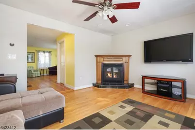 1617 Westover Rd, Linden, NJ 07036 - Photo 7