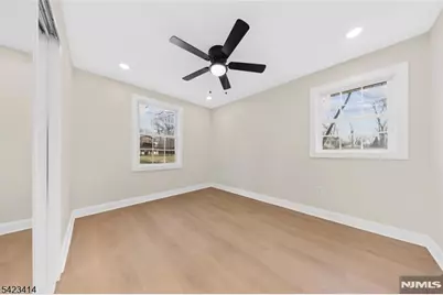 4 Melody Ln, West Milford, NJ 07480 - Photo 5