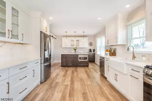 15 Green Meadows Rd, Fairfield, NJ 07004 - Photo 3