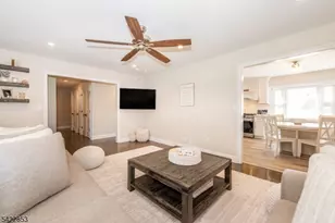 15 Green Meadows Rd, Fairfield, NJ 07004 - Photo 19