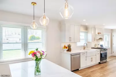 15 Green Meadows Rd, Fairfield, NJ 07004 - Photo 7