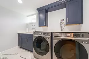 15 Green Meadows Rd, Fairfield, NJ 07004 - Photo 41