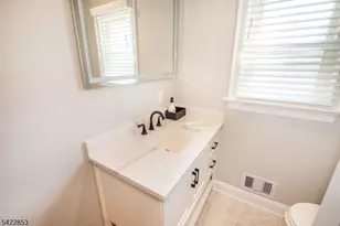 15 Green Meadows Rd, Fairfield, NJ 07004 - Photo 29