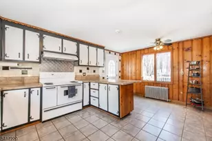 8 Stonehedge Ln, Byram Township, NJ 07821 - Photo 37