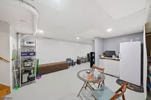 1142 Oakcroft Ln, Franklin Township, NJ 08873 - Photo 17