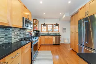 229 Watchung Ave, Montclair, NJ 07043 - Photo 15