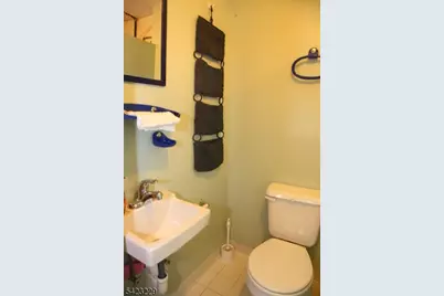 17 Castle Drive Ondo, Berkeley Heights Township, NJ 07922 - Photo 13