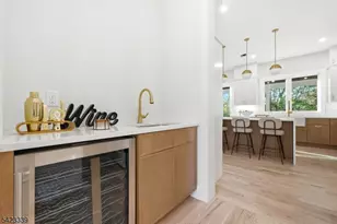 11 Elmwood Ct, Livingston, NJ 07039 - Photo 5