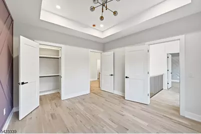 11 Elmwood Ct, Livingston, NJ 07039 - Photo 25