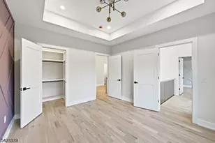 11 Elmwood Ct, Livingston, NJ 07039 - Photo 25