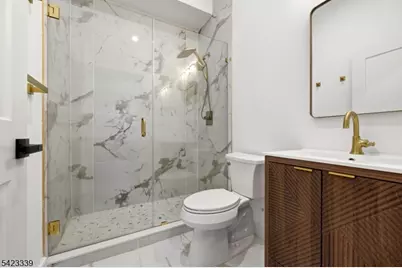 11 Elmwood Ct, Livingston, NJ 07039 - Photo 31