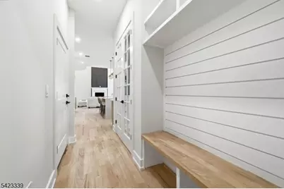 11 Elmwood Ct, Livingston, NJ 07039 - Photo 17