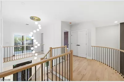 11 Elmwood Ct, Livingston, NJ 07039 - Photo 19