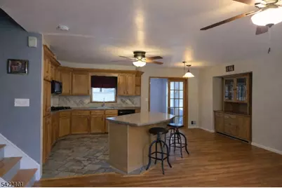 105 College View Dr, Hackettstown, NJ 07840 - Photo 3