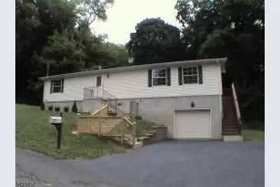 18 Pursel St, Phillipsburg, NJ 08865 - Photo 1