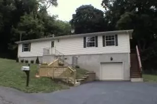 18 Pursel St, Phillipsburg, NJ 08865 - Photo 1