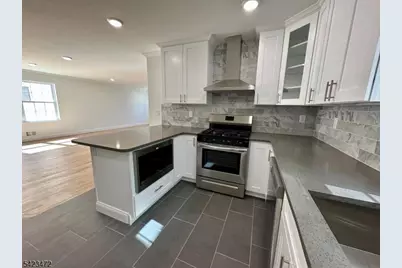 135 Court St, Elizabeth, NJ 07206 - Photo 7