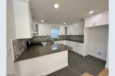 135 Court St, Elizabeth, NJ 07206 - Photo 9