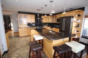 3 Hillbrook Ln, Holland Township, NJ 08848 - Photo 5